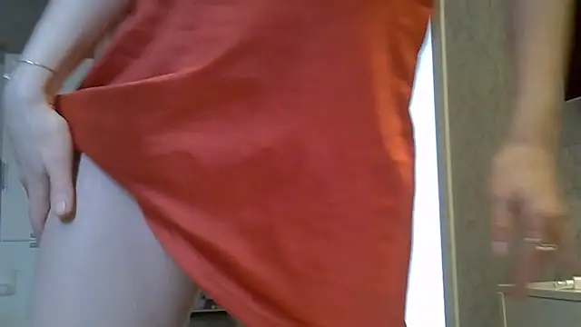 ZarinaSwift online show from May 2026 06:43:02 AM