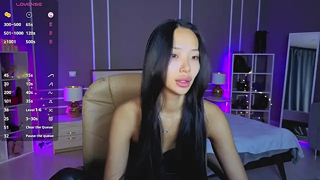 Snapshot of _MIURA_ chatting on March 2026 01:00:01 AM MIURA online show from March 2026 01:00:01 AM