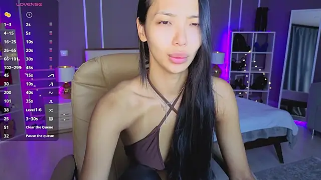 Snapshot of _MIURA_ chatting on March 2026 01:01:02 AM MIURA online show from March 2026 01:01:02 AM