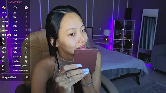 Snapshot of _MIURA_ chatting on March 2026 12:50:01 AM MIURA online show from March 2026 12:50:01 AM