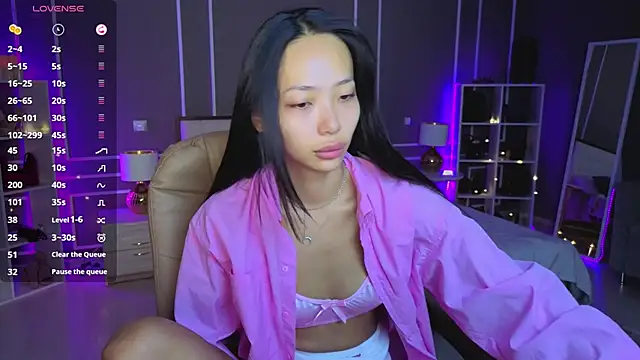 Snapshot of _MIURA_ chatting on March 2026 01:05:01 AM MIURA online show from March 2026 01:05:01 AM