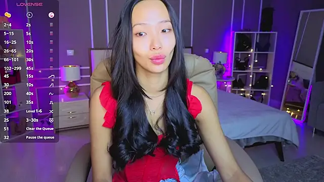 Snapshot of _MIURA_ chatting on April 2026 01:03:01 AM MIURA online show from April 2026 01:03:01 AM