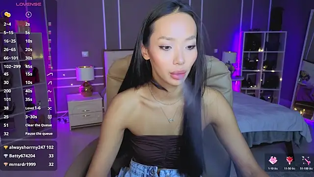 Snapshot of _MIURA_ chatting on April 2026 05:19:02 AM MIURA online show from April 2026 05:19:02 AM