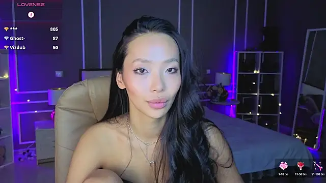 Snapshot of _MIURA_ chatting on April 2026 07:45:01 AM MIURA online show from April 2026 07:45:01 AM