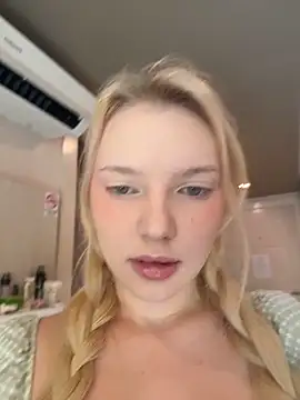 AmmyHot online show from May 2026 03:14:02 AM