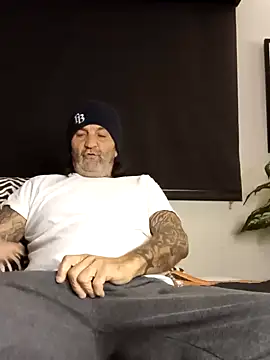 Hotbodyscottie online show from December 2024 09:35:01 AM