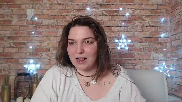 Amelia Kiss  online show from January 2025 06:54:01 AM