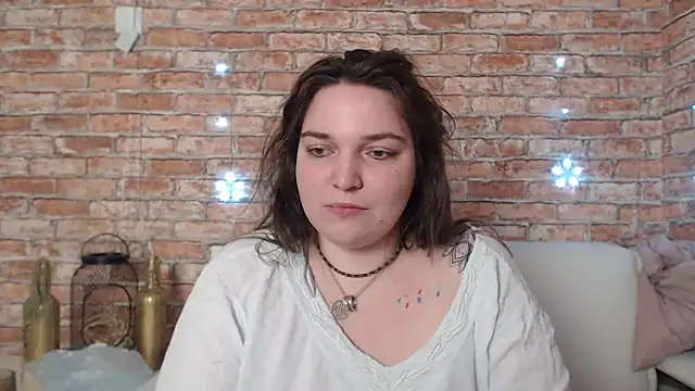 Amelia Kiss  online show from January 2025 06:47:01 AM