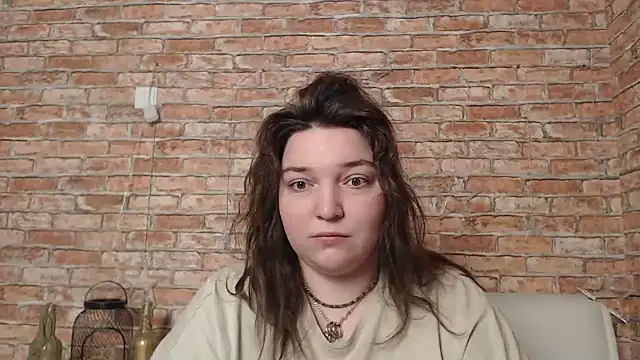 Amelia Kiss  online show from February 2025 12:36:02 AM