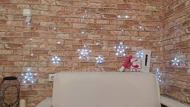 Amelia Kiss  online show from December 2025 12:38:02 AM