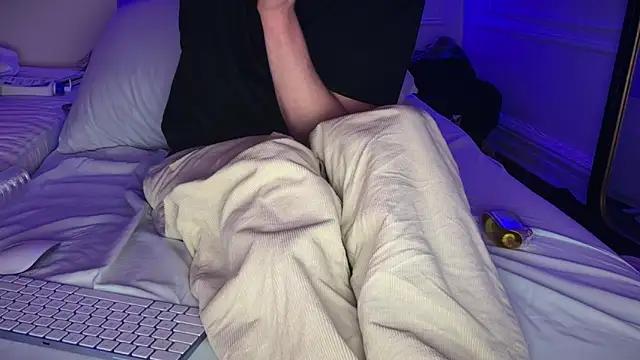 Snapshot of CupidZass chatting on February 2026 11:06:02 AM CupidZass online show from February 2026 11:06:02 AM