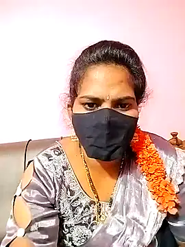 Snapshot of melina214 chatting on December 2024 04:36:02 AM melina214 online show from December 2024 04:36:02 AM