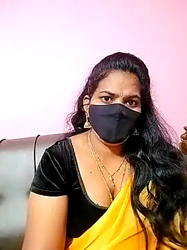 Snapshot of melina214 chatting on December 2024 04:36:01 PM melina214 online show from December 2024 04:36:01 PM