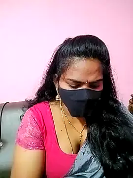 Snapshot of melina214 chatting on December 2024 03:29:01 AM melina214 online show from December 2024 03:29:01 AM