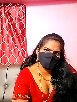 Snapshot of melina214 chatting on December 2024 05:08:01 PM melina214 online show from December 2024 05:08:01 PM