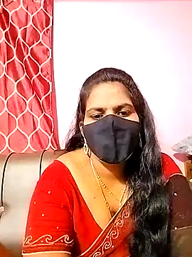 Snapshot of melina214 chatting on December 2024 04:40:02 PM melina214 online show from December 2024 04:40:02 PM