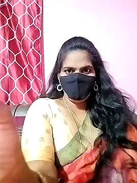 Snapshot of melina214 chatting on January 2025 04:48:02 PM melina214 online show from January 2025 04:48:02 PM