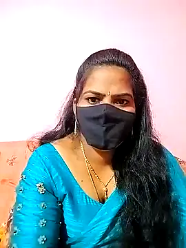 Snapshot of melina214 chatting on January 2025 03:11:01 AM melina214 online show from January 2025 03:11:01 AM