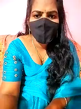 Snapshot of melina214 chatting on January 2025 04:39:01 PM melina214 online show from January 2025 04:39:01 PM