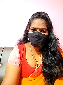 Snapshot of melina214 chatting on February 2025 04:48:02 PM melina214 online show from February 2025 04:48:02 PM