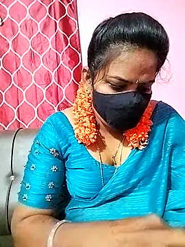 Snapshot of melina214 chatting on March 2025 02:47:02 AM melina214 online show from March 2025 02:47:02 AM