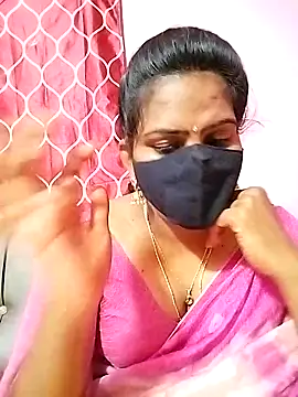 Snapshot of melina214 chatting on March 2025 04:13:01 AM melina214 online show from March 2025 04:13:01 AM