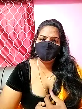 Snapshot of melina214 chatting on March 2025 04:10:01 AM melina214 online show from March 2025 04:10:01 AM