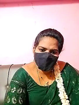 Snapshot of melina214 chatting on September 2025 03:39:01 AM melina214 online show from September 2025 03:39:01 AM