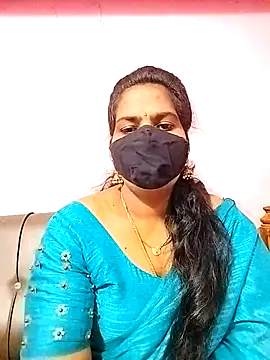 Snapshot of melina214 chatting on October 2025 03:26:01 AM melina214 online show from October 2025 03:26:01 AM