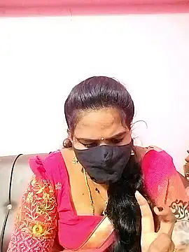 Snapshot of melina214 chatting on October 2025 03:37:01 AM melina214 online show from October 2025 03:37:01 AM