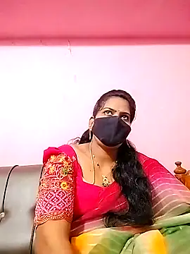 Snapshot of melina214 chatting on November 2025 03:28:02 AM melina214 online show from November 2025 03:28:02 AM