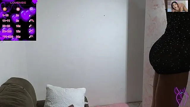 Snapshot of ElisaBoyer chatting on October 2025 07:36:02 PM ElisaBoyer online show from October 2025 07:36:02 PM