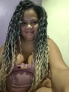 Snapshot of Carlabrasileira chatting on November 2025 04:57:01 AM Carlabrasileira online show from November 2025 04:57:01 AM