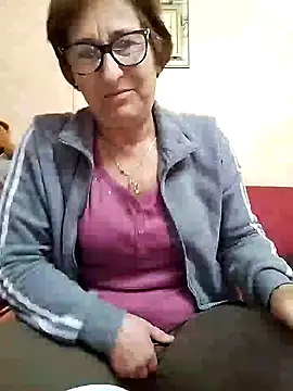 Snapshot of passione503 chatting on February 2025 01:25:01 PM passione503 online show from February 2025 01:25:01 PM