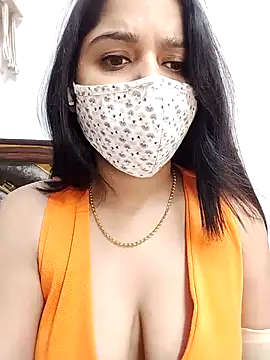 Snapshot of Gloie4u chatting on December 2024 04:25:01 PM Gloie4u online show from December 2024 04:25:01 PM