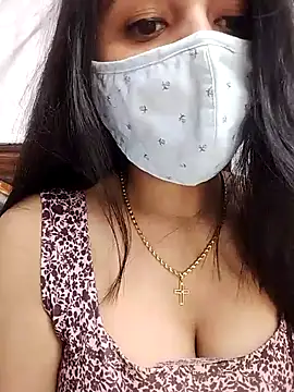 Snapshot of Gloie4u chatting on January 2025 05:06:01 PM Gloie4u online show from January 2025 05:06:01 PM