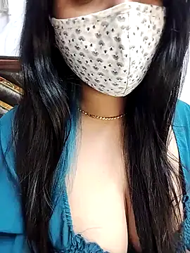 Snapshot of Gloie4u chatting on February 2025 06:02:01 PM Gloie4u online show from February 2025 06:02:01 PM