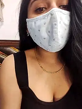 Snapshot of Gloie4u chatting on March 2025 06:16:01 PM Gloie4u online show from March 2025 06:16:01 PM