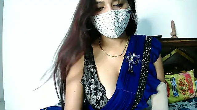 Snapshot of Gloie4u chatting on October 2025 08:18:02 AM Gloie4u online show from October 2025 08:18:02 AM