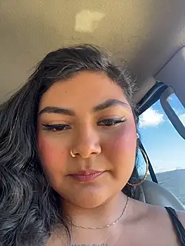 Juli Walker online show from May 2026 02:32:02 PM