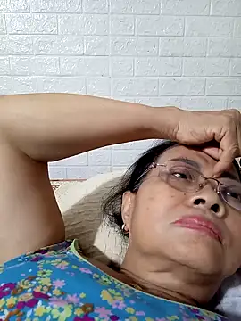 Hotestlove online show from October 2025 01:52:02 PM