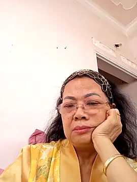 Hotestlove online show from December 2025 12:17:02 AM