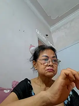 Hotestlove online show from May 2026 10:23:02 AM
