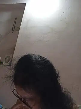 Hotestlove online show from May 2026 10:04:02 PM