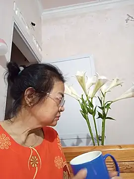 Hotestlove online show from May 2026 11:49:01 AM