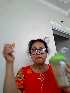 Hotestlove online show from May 2026 12:04:02 AM