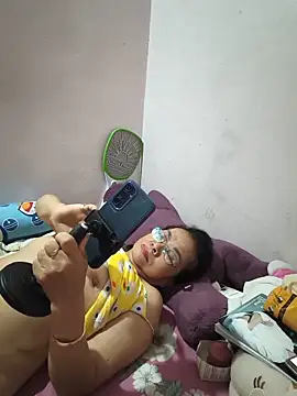 Hotestlove online show from May 2026 10:18:01 PM