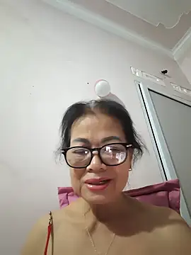 Hotestlove online show from July 2026 02:13:01 PM