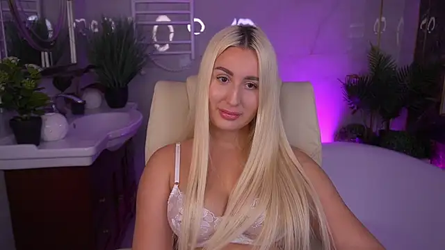 LiaBrazzerr online show from May 2026 01:30:01 PM