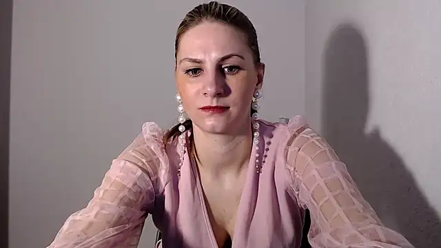 Snapshot of DagmarieFlirt chatting on January 2025 06:35:02 AM DagmarieFlirt online show from January 2025 06:35:02 AM